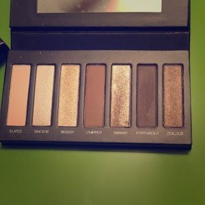 Younique Palette Number 1